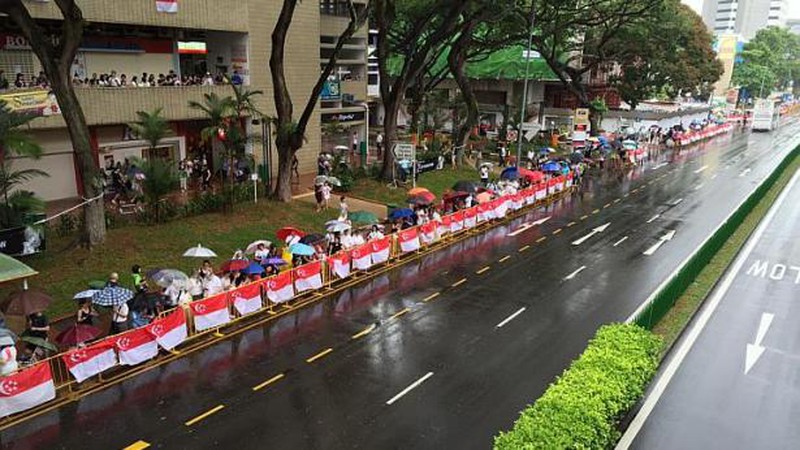 Người Singapore dầm mưa, đưa tang cựu Thủ tướng Lý Quang Diệu - ảnh 13
