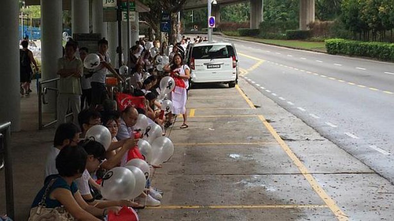 Người Singapore dầm mưa, đưa tang cựu Thủ tướng Lý Quang Diệu - ảnh 3