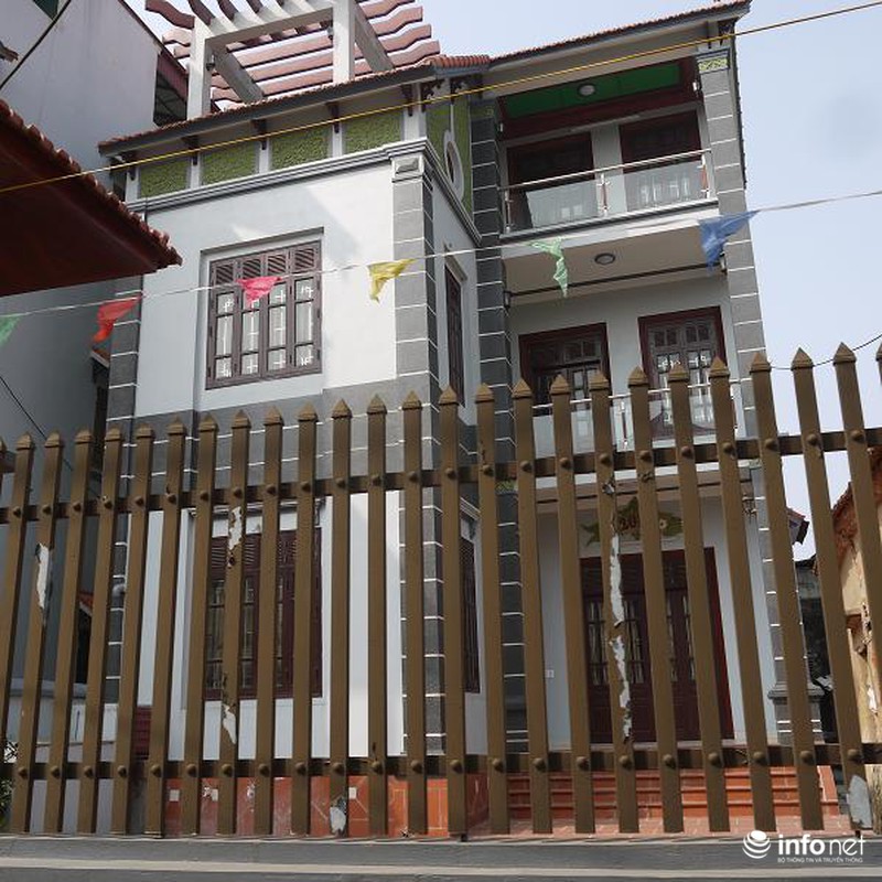 Choáng ngợp biệt thự bạc tỷ ở làng