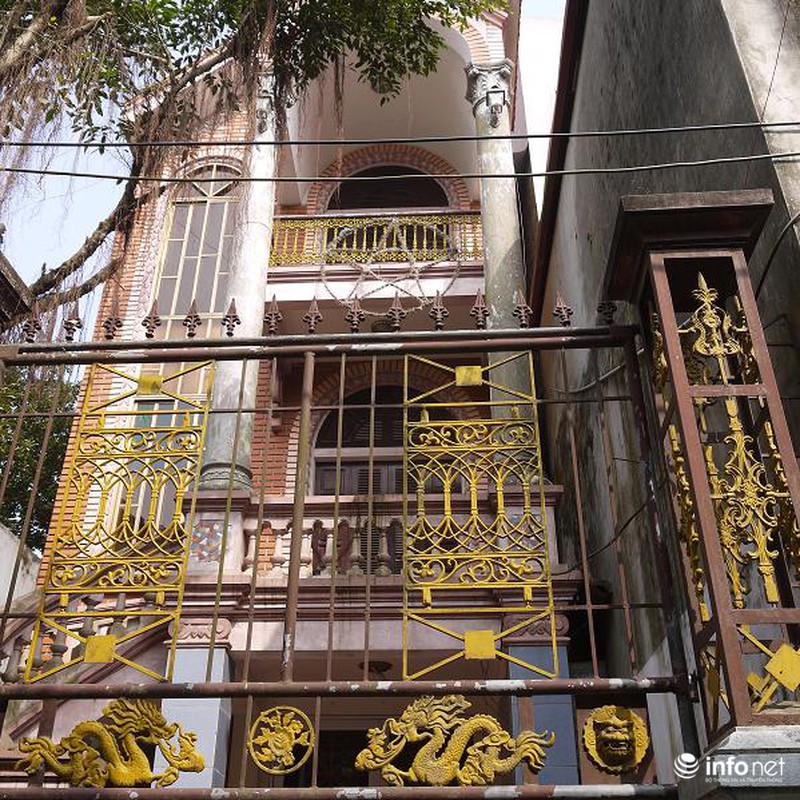 Choáng ngợp biệt thự bạc tỷ ở làng