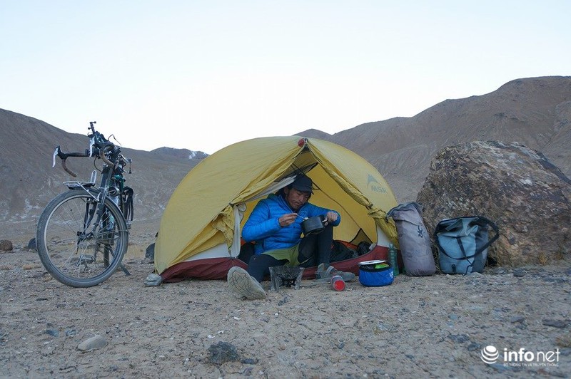 Chân dung chàng trai Nhật Bản đạp xe qua 64 quốc gia - ảnh 21