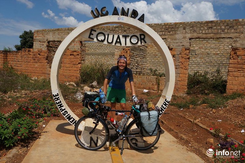 Chân dung chàng trai Nhật Bản đạp xe qua 64 quốc gia - ảnh 9