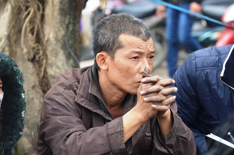 Hiện trường tan hoang vụ cháy chợ Ba Đồn - ảnh 9