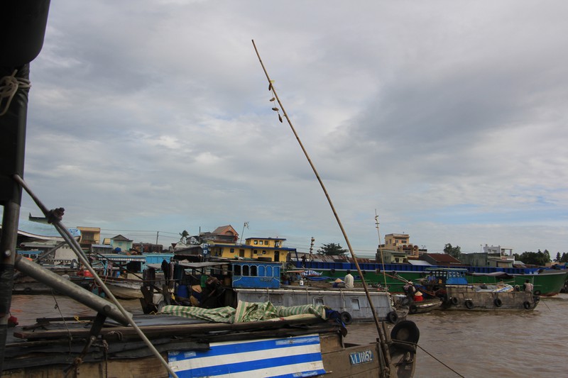Cuộc sống thường nhật của dân chợ nổi Cái Răng Cần Thơ - ảnh 2