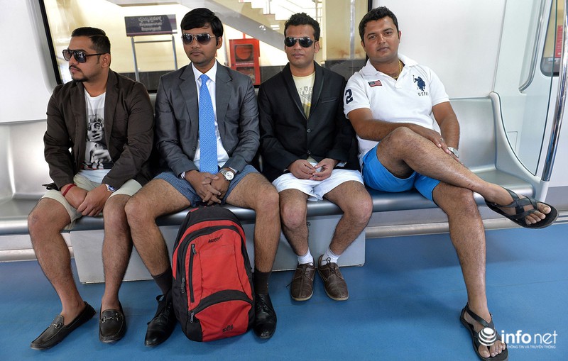 Cười ngất với