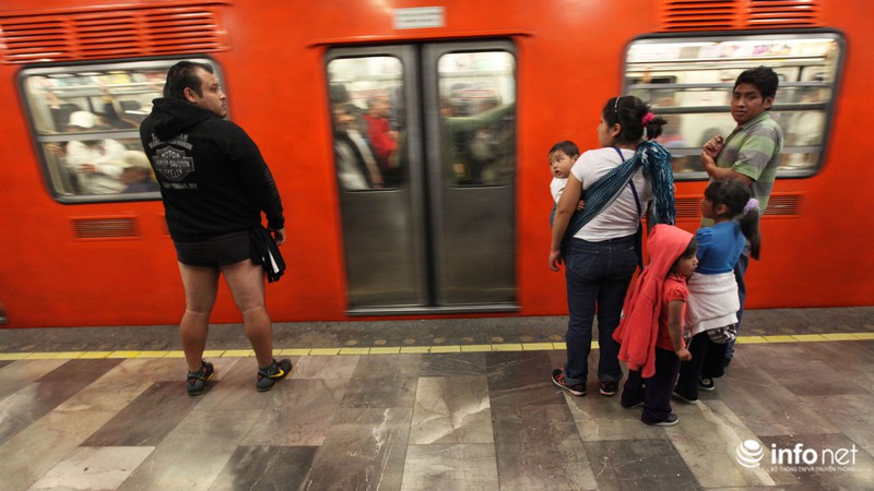 Cười ngất với