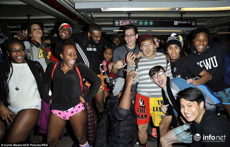 Cười ngất với