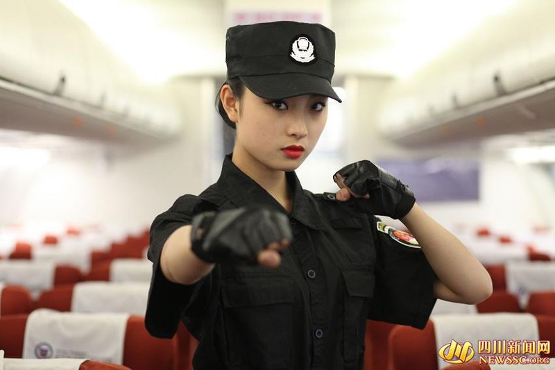 Đột nhập lớp học kung fu của các nữ tiếp viên hàng không