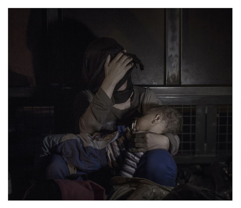 Giấc ngủ nhọc nhằn của những em bé tị nạn Syria - ảnh 19