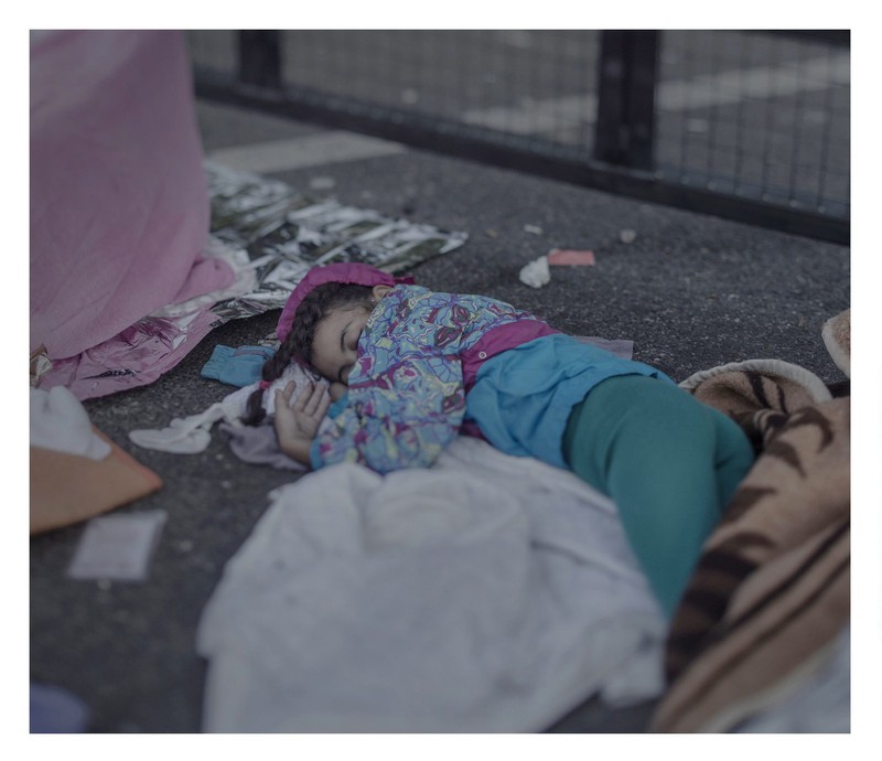 Giấc ngủ nhọc nhằn của những em bé tị nạn Syria - ảnh 5
