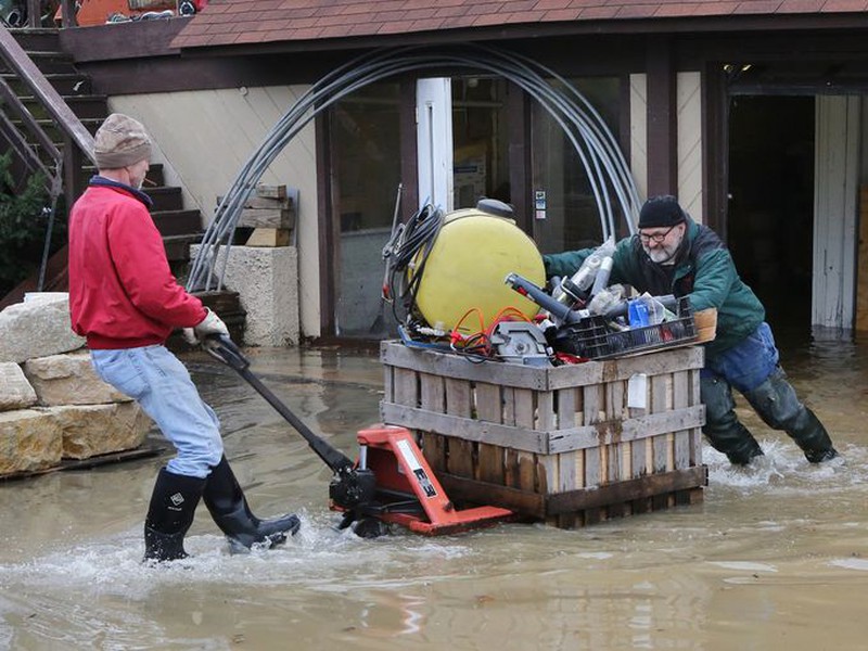 Mỹ: Ngập lụt khiến 13 người thiệt mạng - ảnh 2