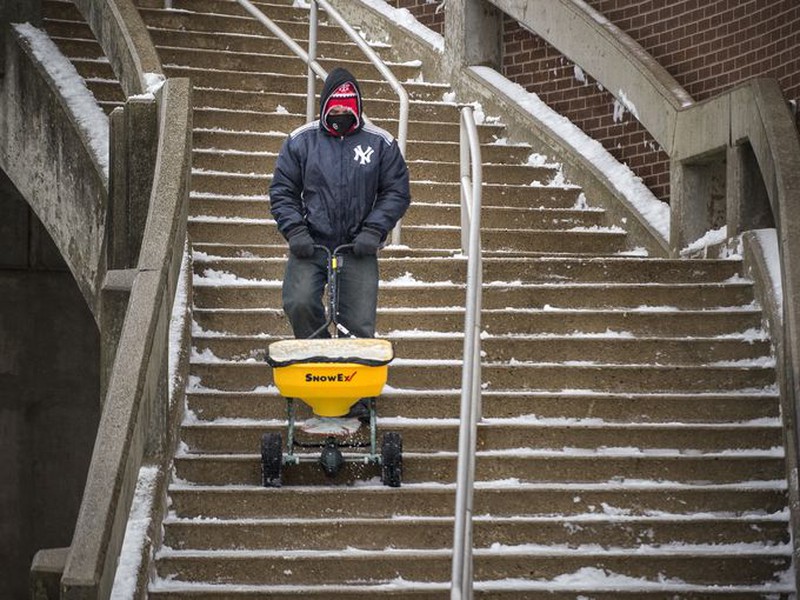 Mỹ: Ngập lụt khiến 13 người thiệt mạng - ảnh 4