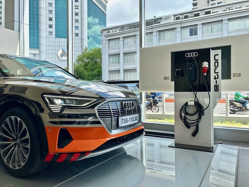 Khi nào xe Audi e-tron chạy điện 100% có thể lăn bánh tại Việt Nam?