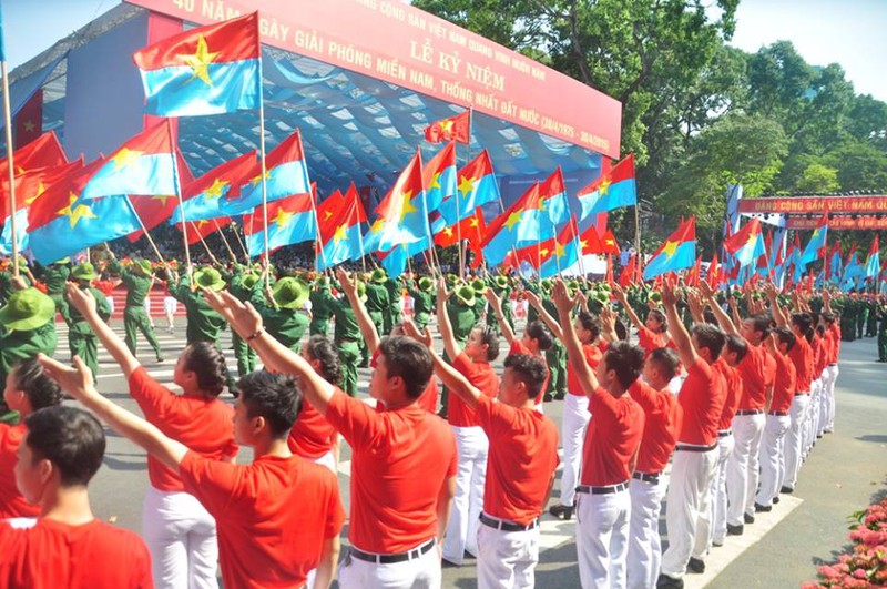 Toàn cảnh lễ Diễu binh chào mừng 40 năm Thống nhất đất nước (30/4/2015) - ảnh 4