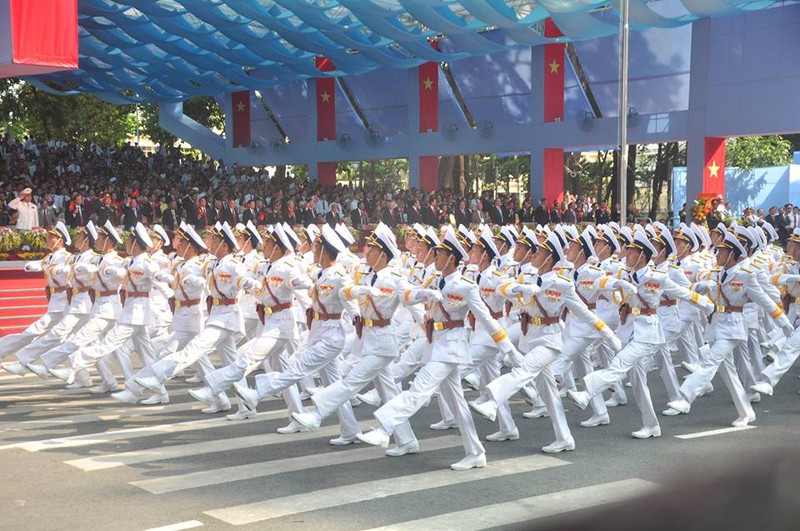 Toàn cảnh lễ Diễu binh chào mừng 40 năm Thống nhất đất nước (30/4/2015) - ảnh 43