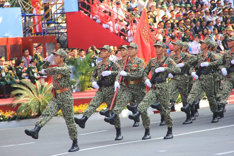Toàn cảnh lễ Diễu binh chào mừng 40 năm Thống nhất đất nước (30/4/2015) - ảnh 48