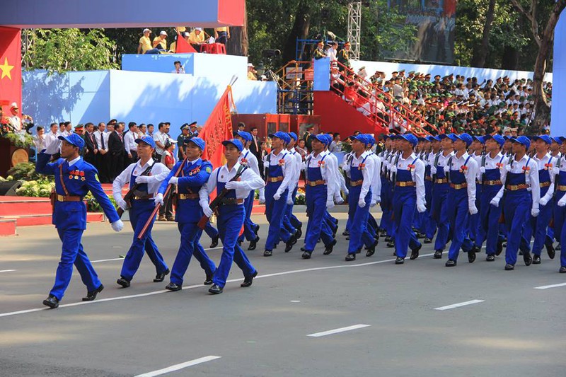 Toàn cảnh lễ Diễu binh chào mừng 40 năm Thống nhất đất nước (30/4/2015) - ảnh 32