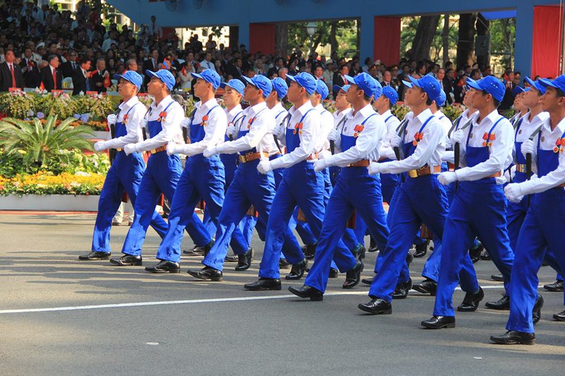 Toàn cảnh lễ Diễu binh chào mừng 40 năm Thống nhất đất nước (30/4/2015) - ảnh 30