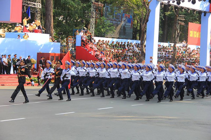 Toàn cảnh lễ Diễu binh chào mừng 40 năm Thống nhất đất nước (30/4/2015) - ảnh 38