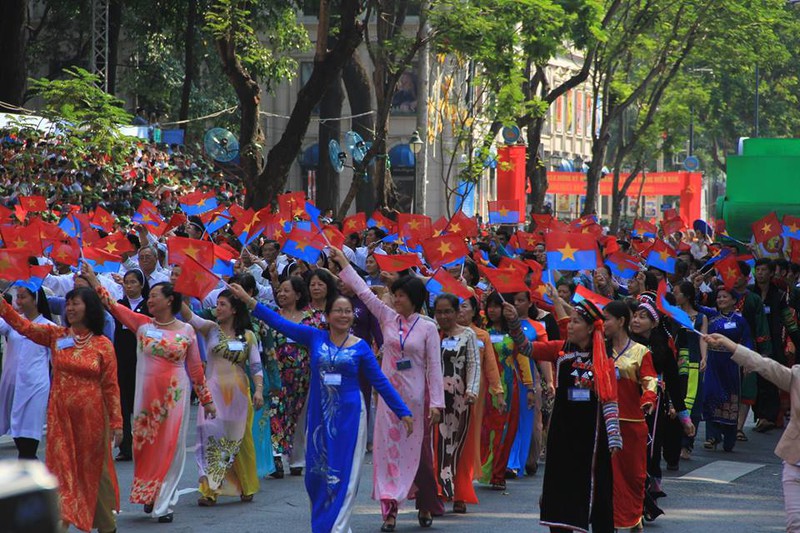 Toàn cảnh lễ Diễu binh chào mừng 40 năm Thống nhất đất nước (30/4/2015) - ảnh 23