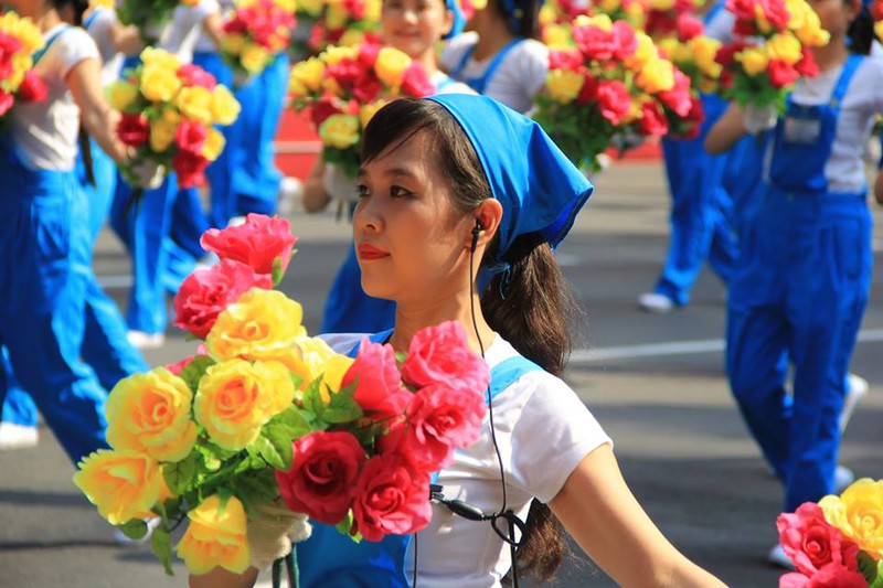 Toàn cảnh lễ Diễu binh chào mừng 40 năm Thống nhất đất nước (30/4/2015) - ảnh 22