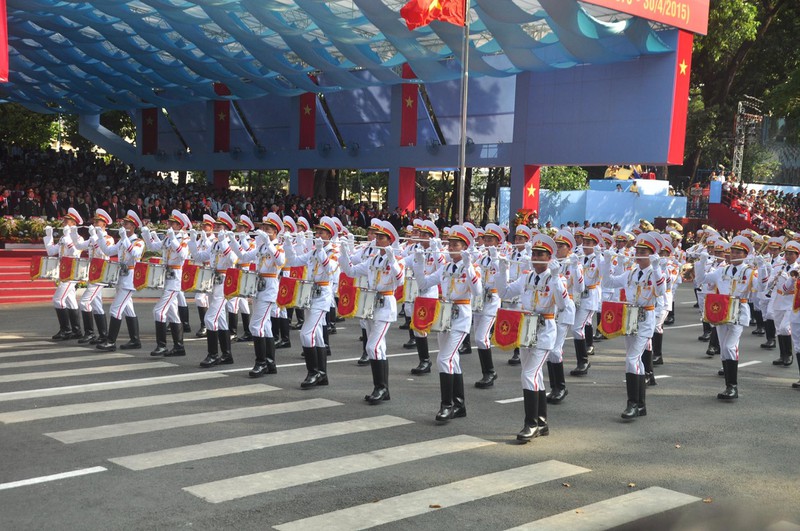 Toàn cảnh lễ Diễu binh chào mừng 40 năm Thống nhất đất nước (30/4/2015) - ảnh 60