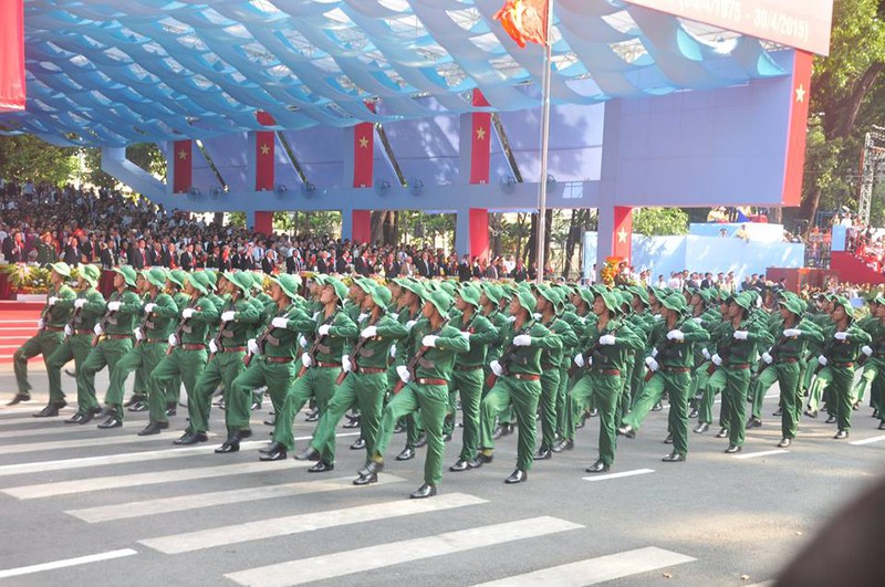 Toàn cảnh lễ Diễu binh chào mừng 40 năm Thống nhất đất nước (30/4/2015) - ảnh 54