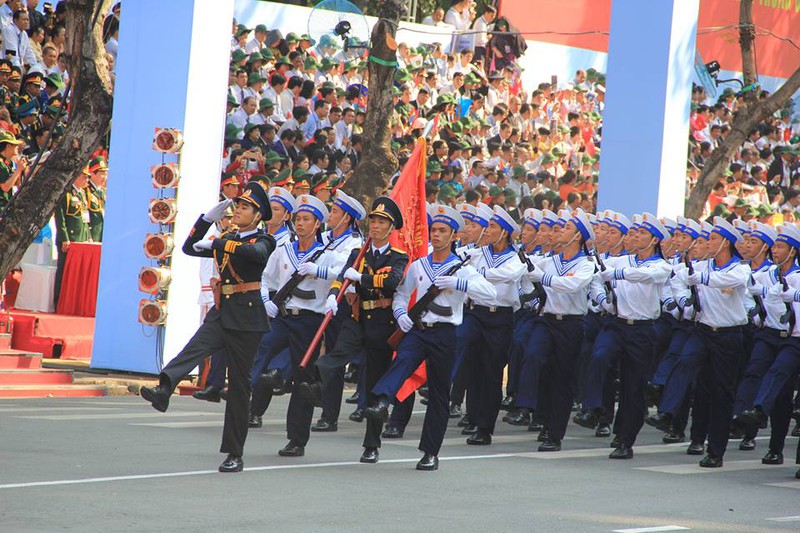 Toàn cảnh lễ Diễu binh chào mừng 40 năm Thống nhất đất nước (30/4/2015) - ảnh 42