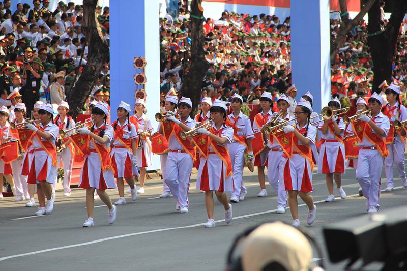 Toàn cảnh lễ Diễu binh chào mừng 40 năm Thống nhất đất nước (30/4/2015) - ảnh 25