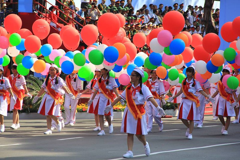 Toàn cảnh lễ Diễu binh chào mừng 40 năm Thống nhất đất nước (30/4/2015) - ảnh 26