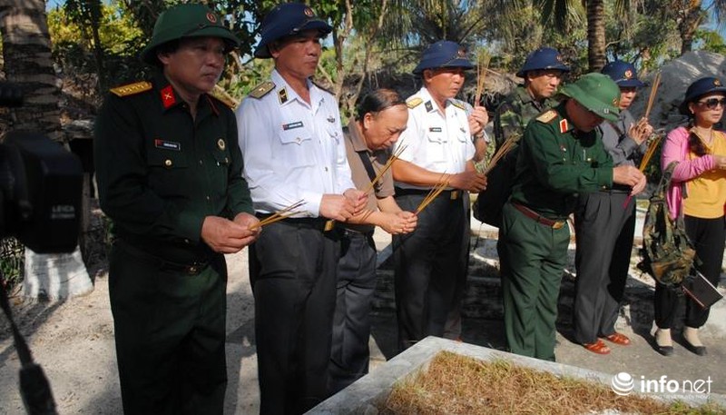 Bộ TT&TT đưa Triển lãm chủ quyền Hoàng Sa, Trường Sa ra Song Tử Tây - ảnh 3