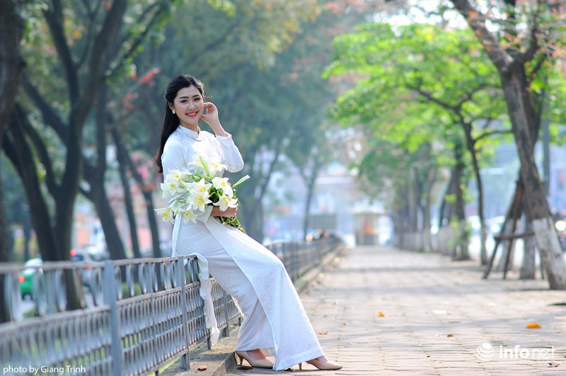 Hoa loa kèn trắng tinh khôi chào tháng Tư về - ảnh 7