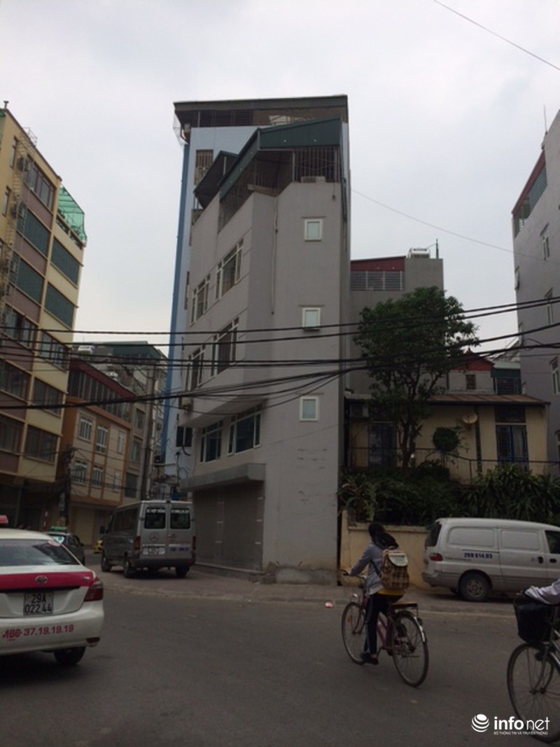 Hà Nội: Phố độc nhà kỳ dị, méo mó không giống ai - ảnh 2