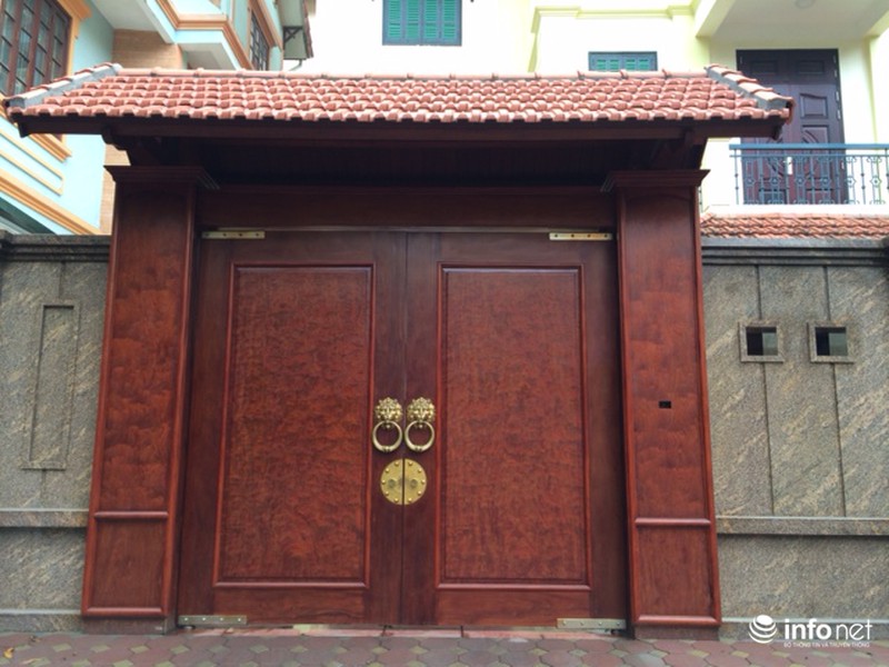 Chiêm ngưỡng cổng biệt thự, tường rào cầu kỳ của các đại gia Hà Nội - ảnh 8