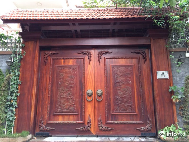 Chiêm ngưỡng cổng biệt thự, tường rào cầu kỳ của các đại gia Hà Nội - ảnh 9