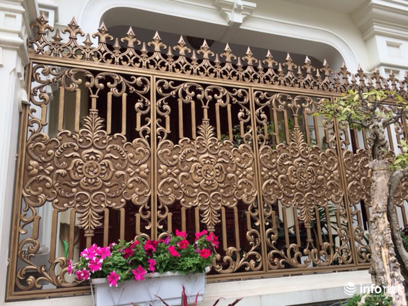 Chiêm ngưỡng cổng biệt thự, tường rào cầu kỳ của các đại gia Hà Nội - ảnh 15