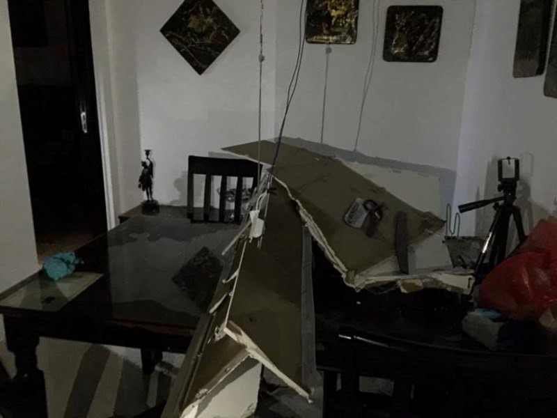 Usilk City: Trần thạch cao đổ sập xuống nhà, nước ngập lênh láng trong đêm - ảnh 4