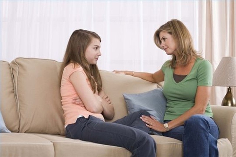 Làm gì khi con gái nổi loạn tuổi dậy thì? - ảnh 1