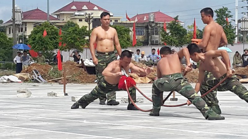 Mãn nhãn với màn biểu diễn võ thuật của các chiến sĩ biên phòng Quảng Ninh - ảnh 5