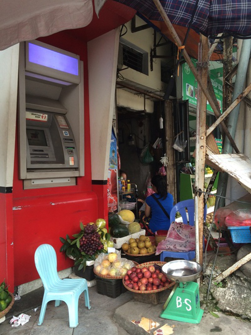 Kinh doanh, kiếm sống nhờ… ATM - ảnh 4