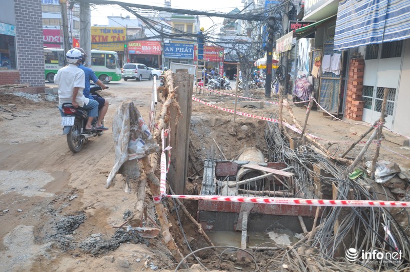 Cận cảnh những con đường bị “cày xới” ngổn ngang ở Sài Gòn - ảnh 4
