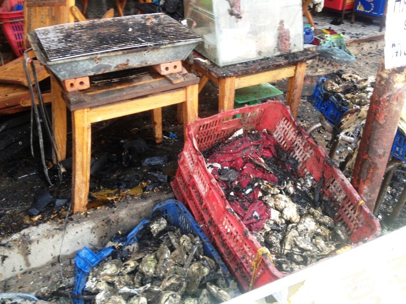 TP.HCM: Đốt rác, đốt luôn 3... nhà dân - ảnh 6