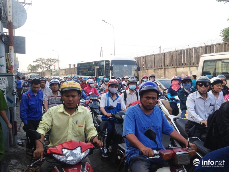 TP.HCM: Đốt rác, đốt luôn 3... nhà dân - ảnh 8