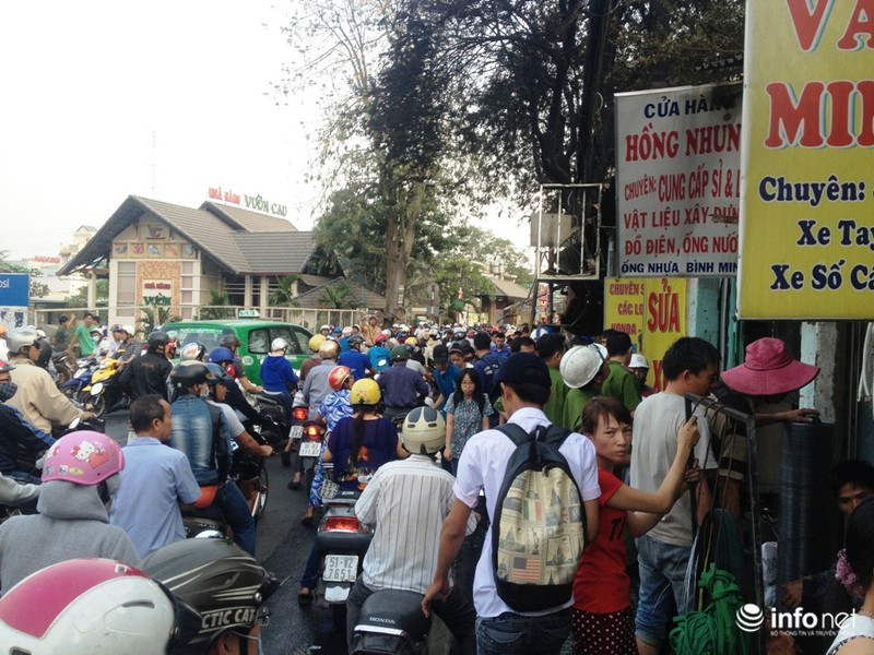 TP.HCM: Đốt rác, đốt luôn 3... nhà dân - ảnh 9