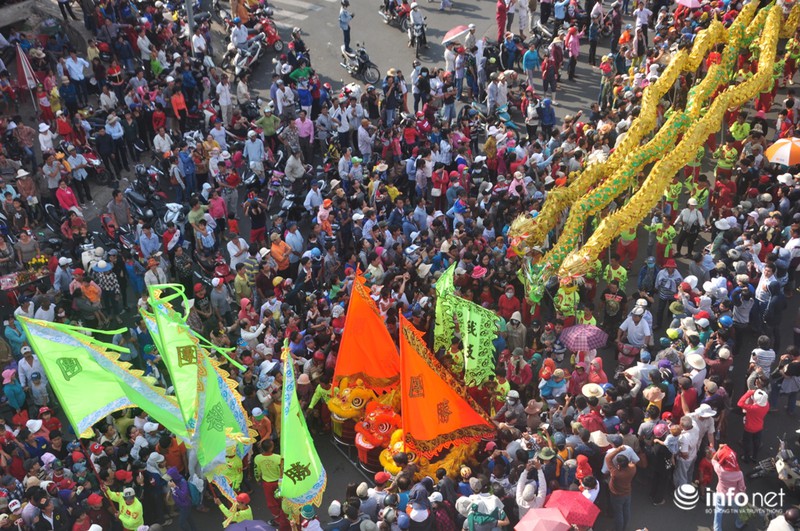 “Biển người” trong lễ rước kiệu Thiên Hậu Thánh Mẫu - ảnh 5