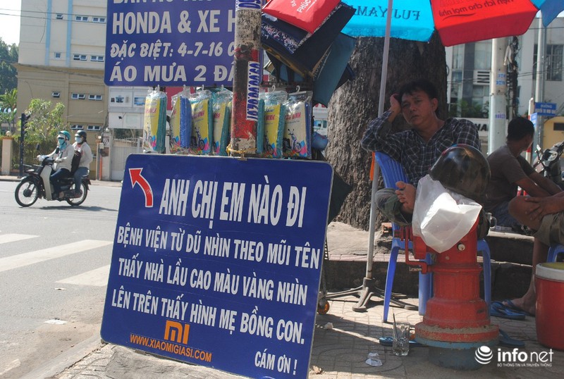 Ấm áp tình người trên những cung đường, góc phố Sài Gòn - ảnh 2