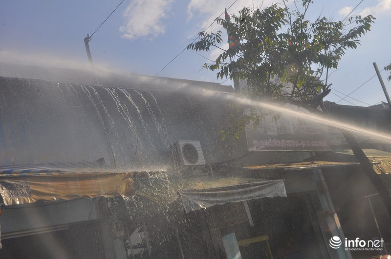 TP.HCM: Hiện trường vụ cháy thiêu rụi nhiều ki ốt, 1 người thiệt mạng - ảnh 10