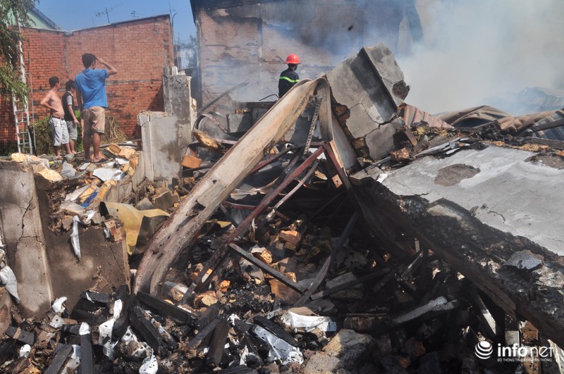 Cháy ở Đại lộ Bình Dương: Công nhân lo mất Tết - ảnh 9