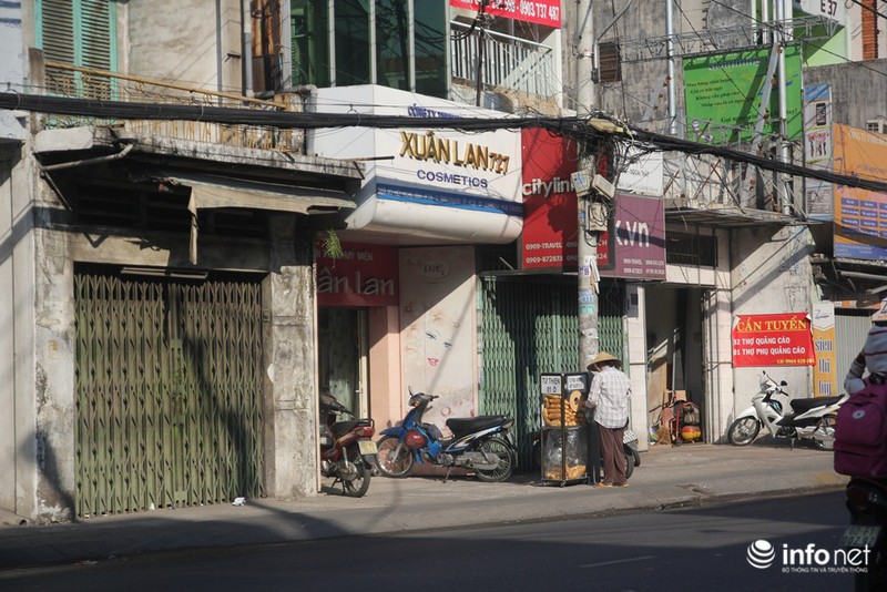 Ấm áp tình người Sài Gòn: Bánh mì “miễn phí-mỗi người một ổ” - ảnh 13