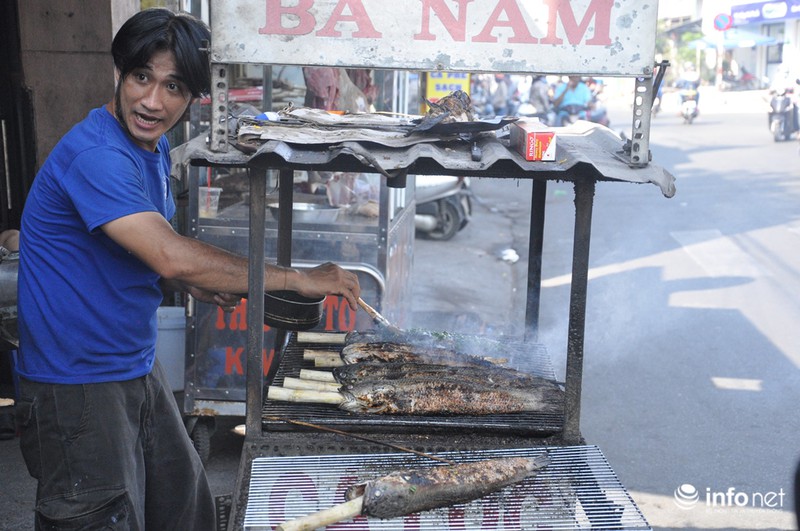 Phố cá lóc nướng Sài Gòn